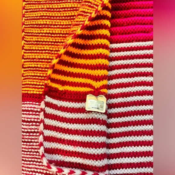The North Face multicoloured knit infinity scarf - Picture 7 of 9